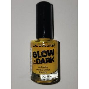 L.A. COLORS Glow in the Dark Nail Polish Yellow 0.37 fl oz 11ml CNP534